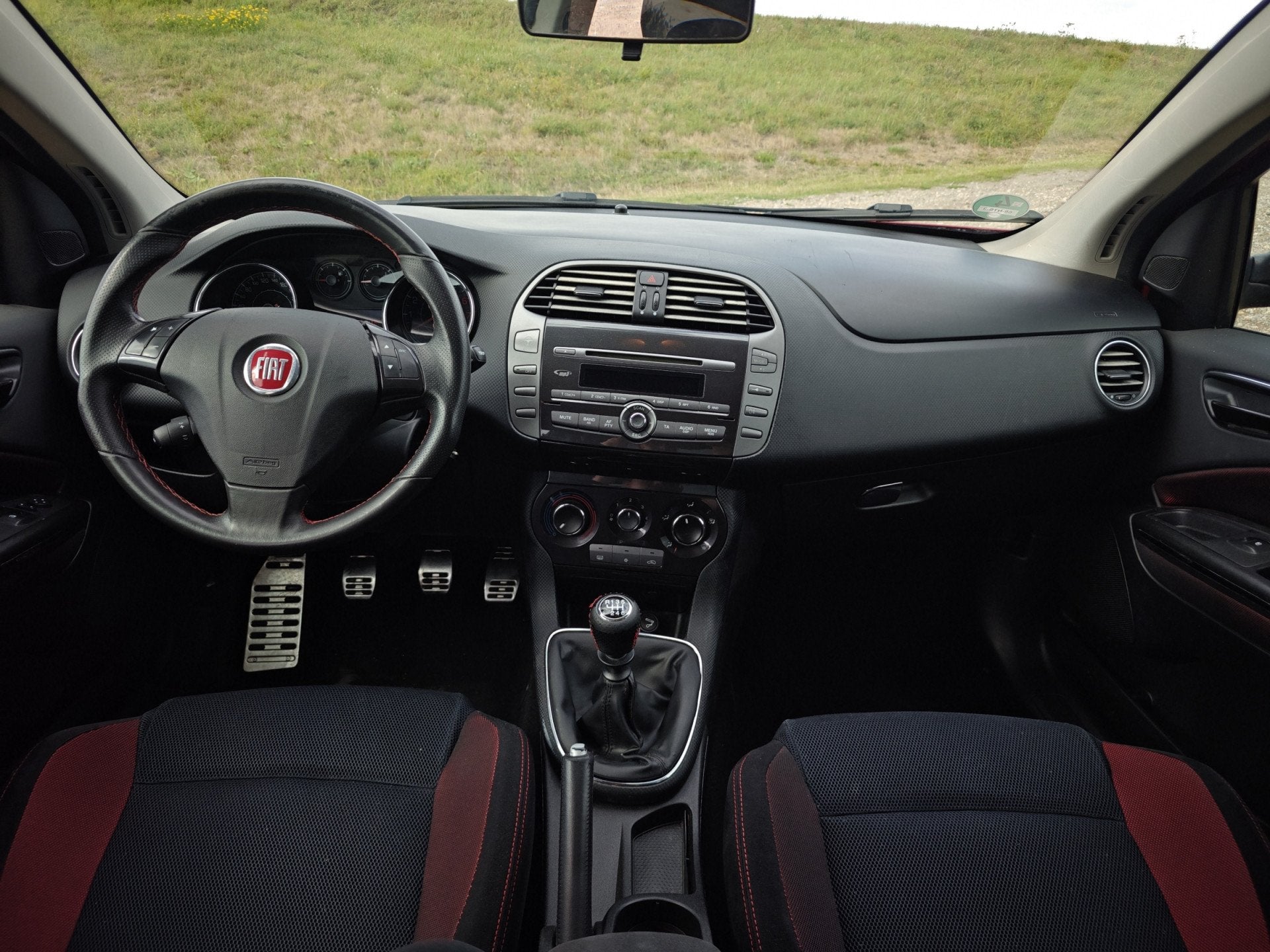 Fiat Bravo 1.4 T-Jet Dynamic | Sport interieur | Trekhaak, Auto's, Fiat, Voorwielaandrijving, Stof, Gebruikt, Zwart