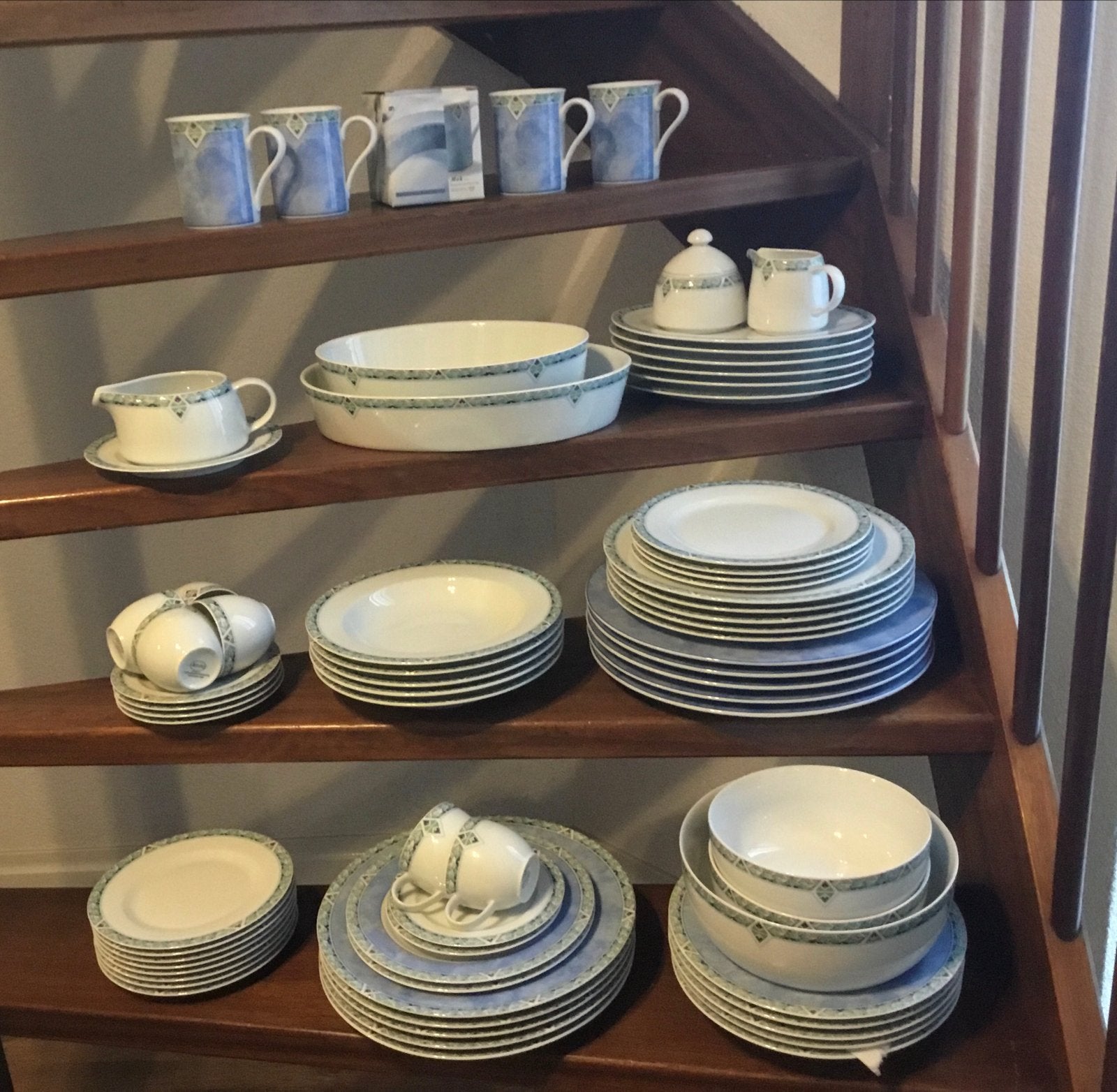 Arzberg servies met diverse onderdelen ah, Arzberg, Ophalen of Verzenden, Zo goed als nieuw, Modern
