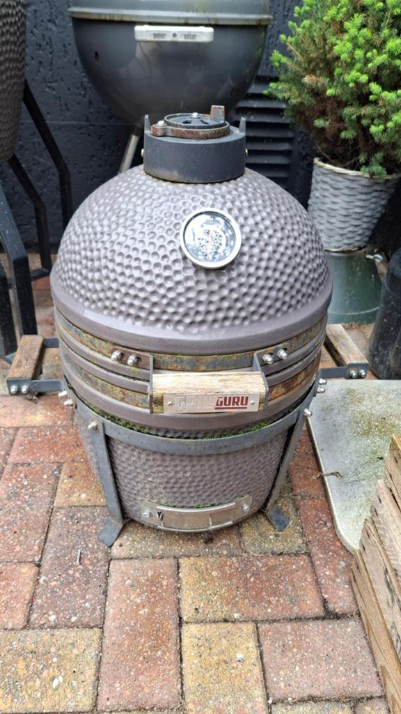 Grill Guru Compact Kamado - Perfect voor kleine ruimtes, Ophalen of Verzenden, Gebruikt, Grill Guru