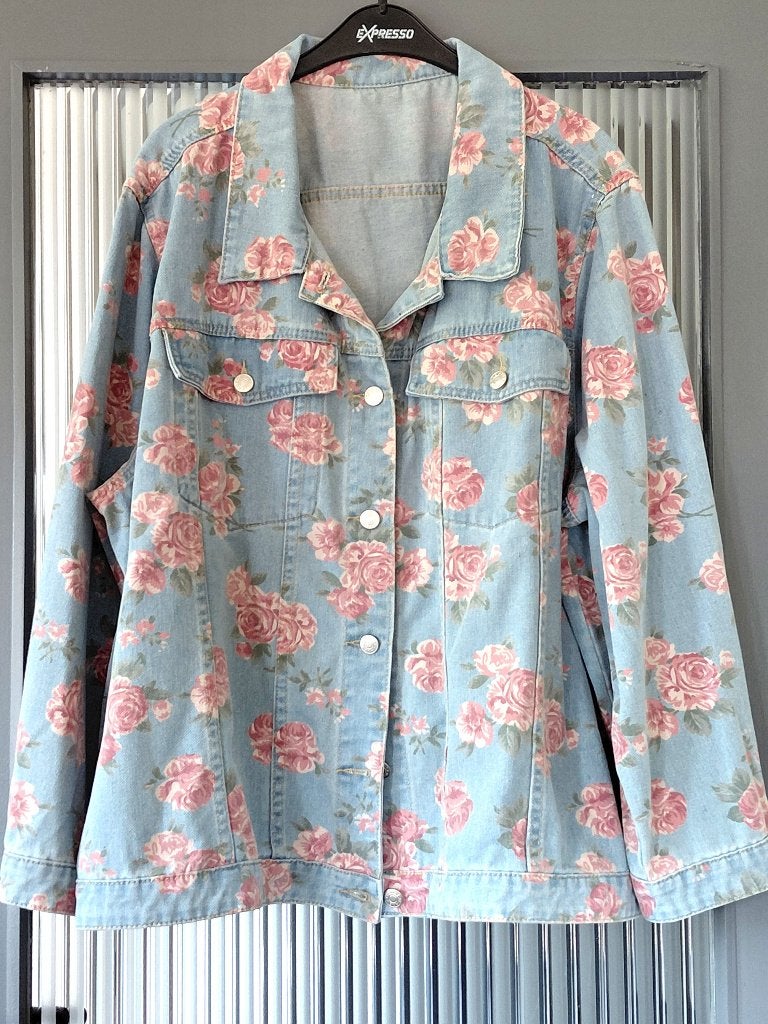 Nieuw jeansjasje met bloemen, grote maat 52 / 54., Verzenden, Nieuw, Blauw, Jas of Mantel