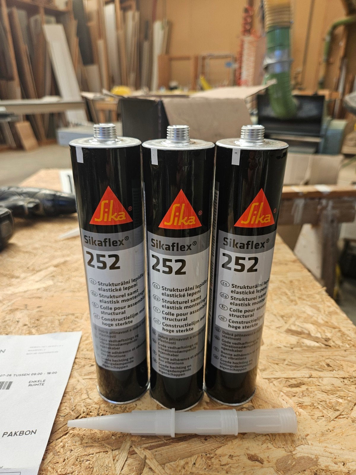sika 252 en primer 209-D, Ophalen, Nieuw