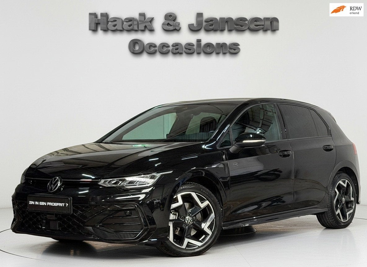Volkswagen Golf 1.5 eTSI R-Line Edition - Stoel/Stuur verwar, Automaat, Dealer onderhouden, 150 pk, Zwart