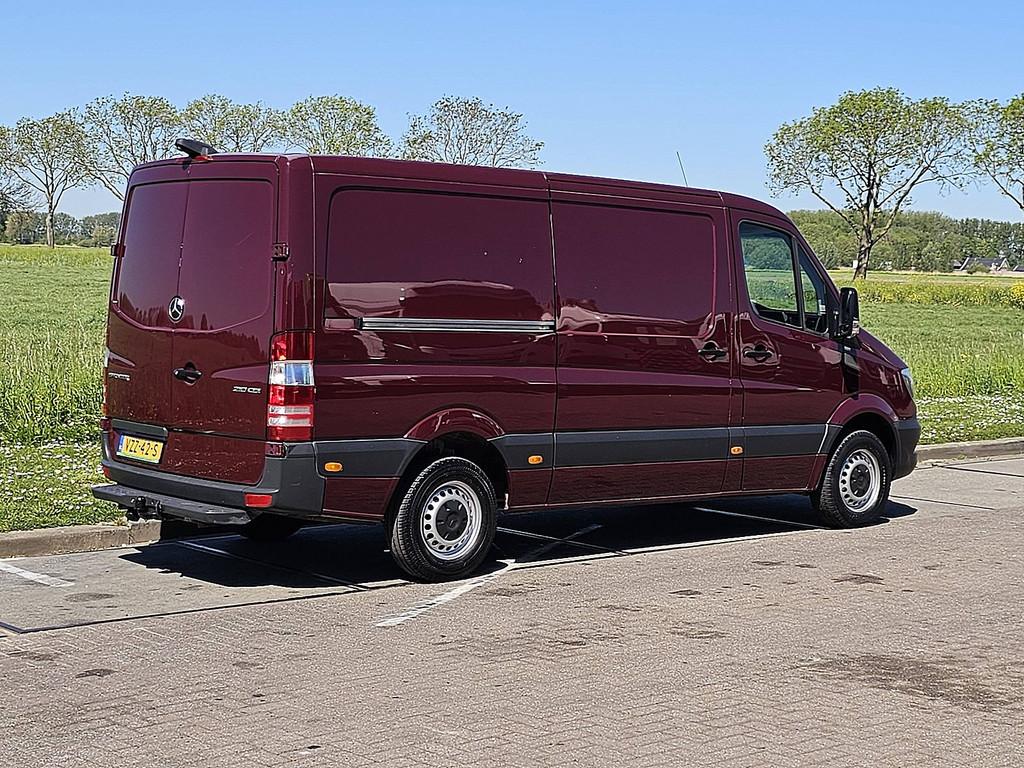 MERCEDES-BENZ SPRINTER 211 CDI l2h1 trekhaak airco, Auto's, Bestelauto's, Automaat, Euro 5, Gebruikt, Mercedes-Benz