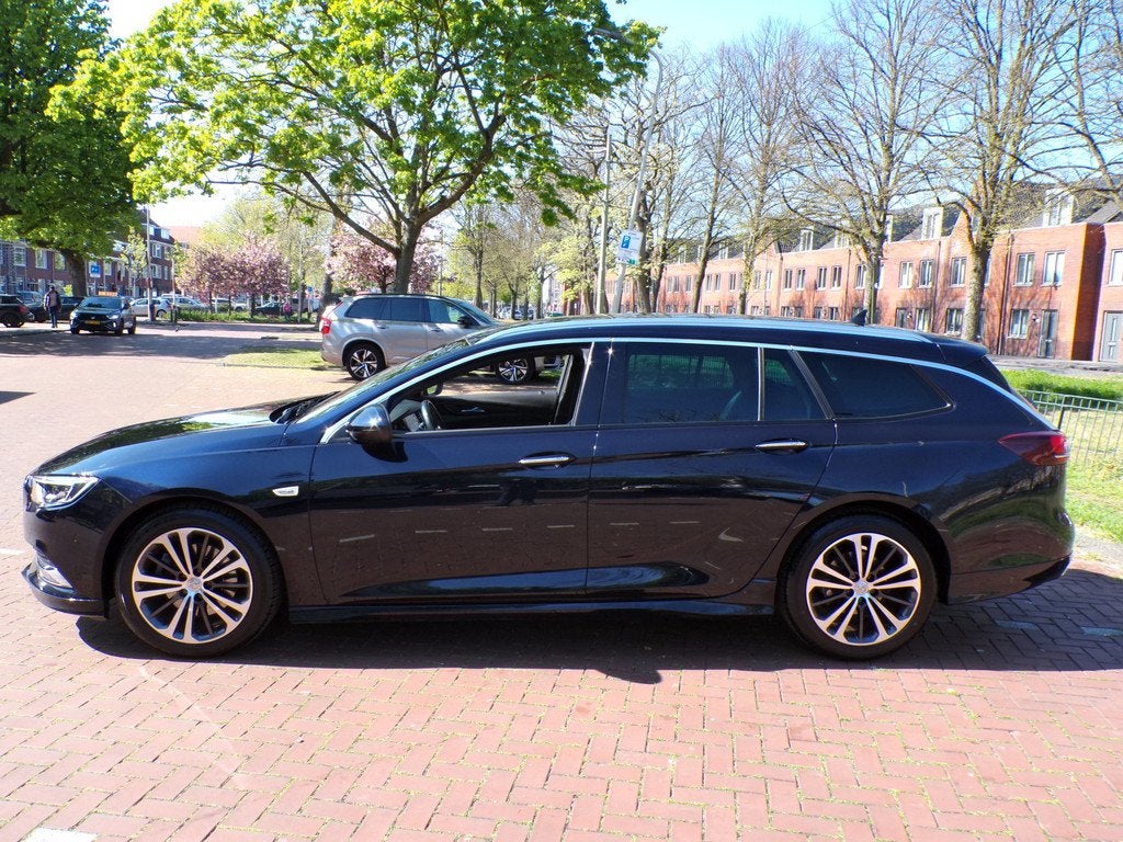 Opel Insignia Sports Tourer 1.5 Turbo Exclusive AUTOMAAT BOM, Auto's, 730 kg, Gebruikt, Euro 6, 4 cilinders