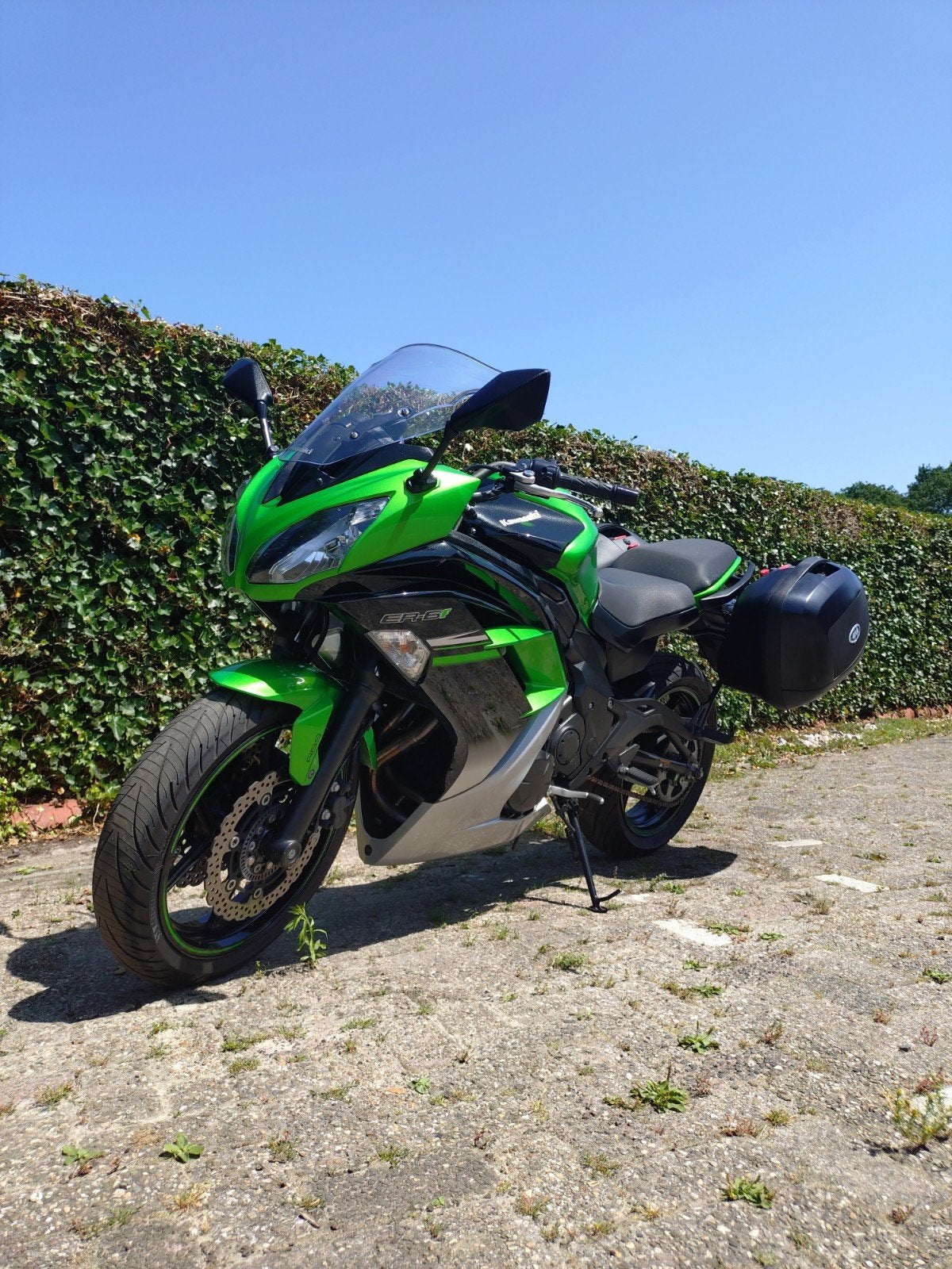 Kawasaki ER-6F ABS 2016- met lage km-stand en Akrapovic, 2 cilinders, Gebruikt, Meer dan 35 kW, Minimaal motorrijbewijs A2
