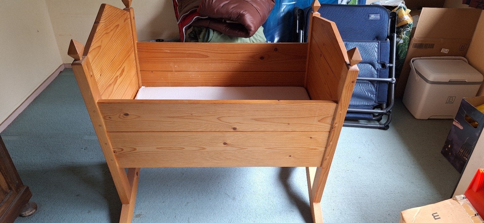Houten hand gemaakt wiegje met matras., Ophalen, Gebruikt, Wieg