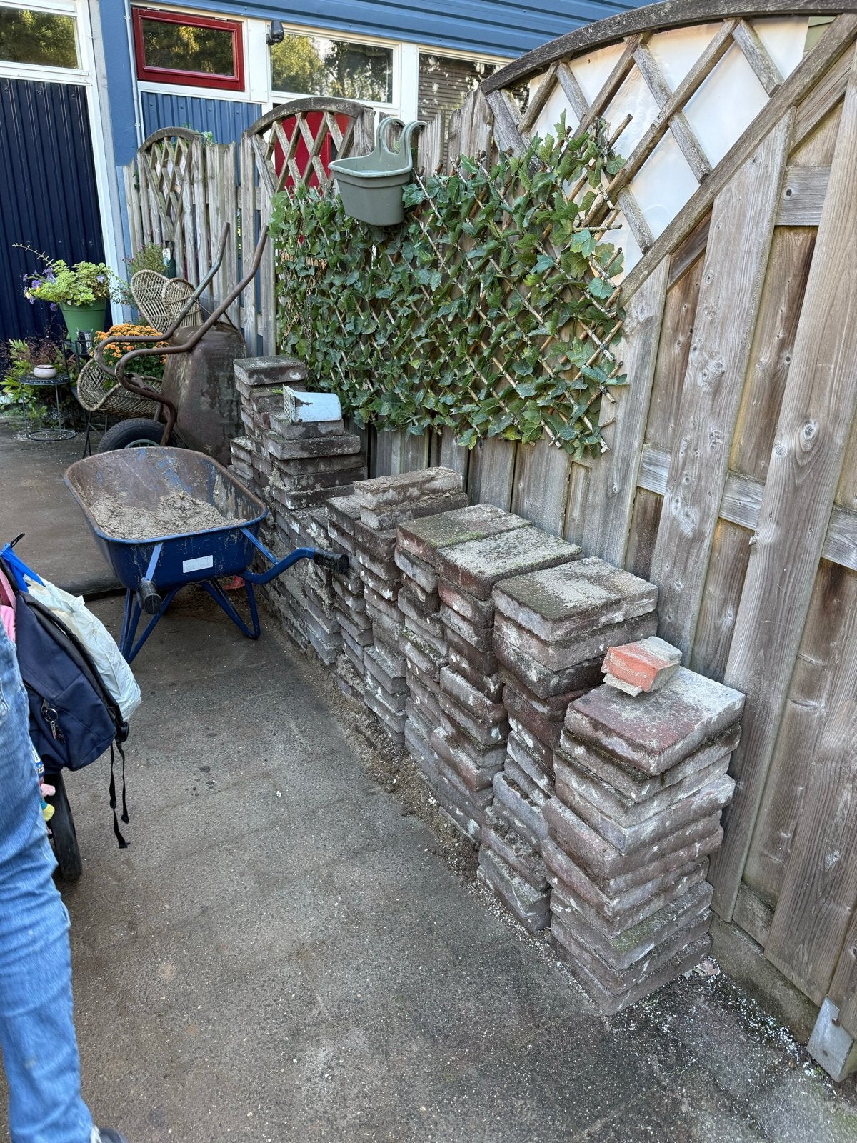 Gratis stenen 6 tot 8 m2, Ophalen, Gebruikt, Klinkers, 5 tot 10 m²