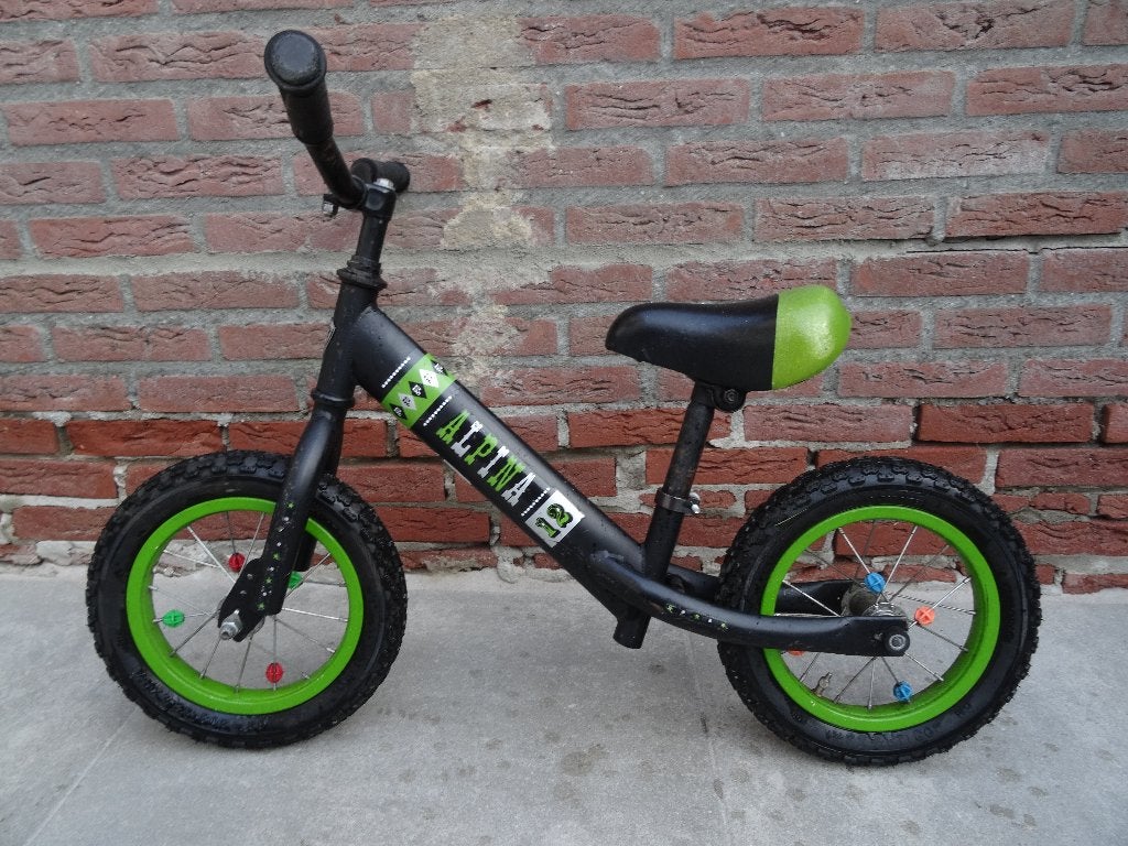 Loopfiets van Alpina, Kinderen en Baby's, Speelgoed | Buiten | Voertuigen en Loopfietsen, Ophalen, Gebruikt, Loopfiets
