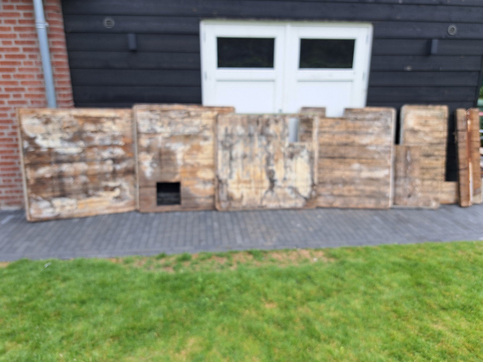 Gratis Gebruikte steenschotten met gaten en of hoeken eraf, Ophalen, Gebruikt, 25 tot 50 mm, Overige typen