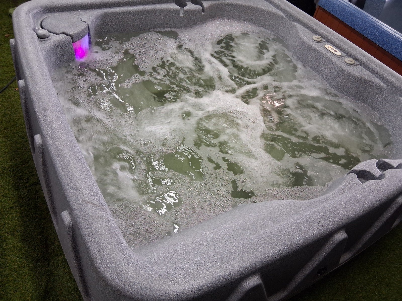 Balboa spa .waterval.verlichting.jacuzzi.+bezorging&garantie, Verzenden, Gebruikt
