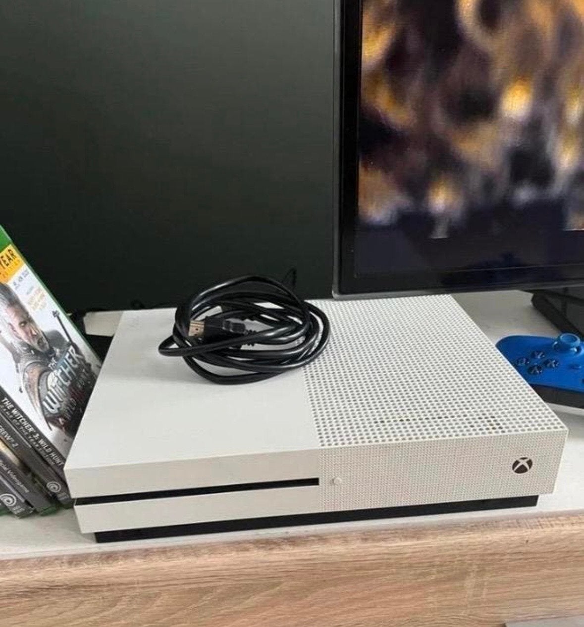 Xbox One  met games en cons(ruilen mogelijk tegen van alles), Gebruikt, Vanaf 18 jaar, Eén computer, 3 spelers of meer