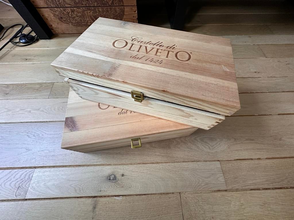 2x Houten wijnkist Castello di Oliveto dal 1424, Ophalen, Zo goed als nieuw