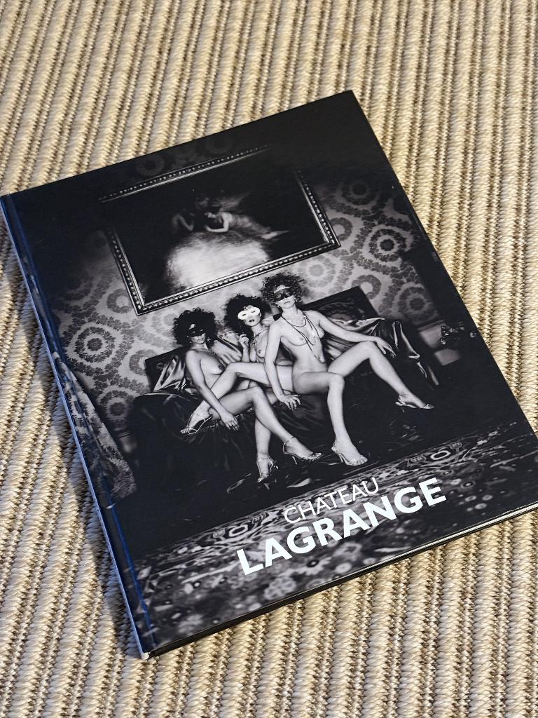 Chateau Lagrange by Marc Lagrange, Boeken, Marc Lagrange, Ophalen of Verzenden, Gelezen, Fotografen