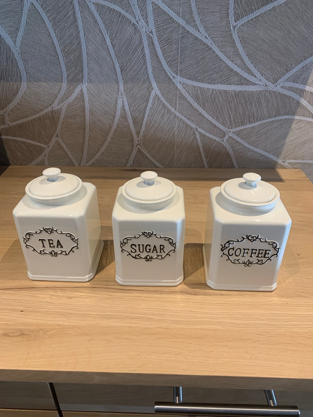 Set van 3 voorraadpotten: Thee, Suiker, Koffie, Huis en Inrichting, Beige, Ophalen of Verzenden, Zo goed als nieuw, Voorraadpot