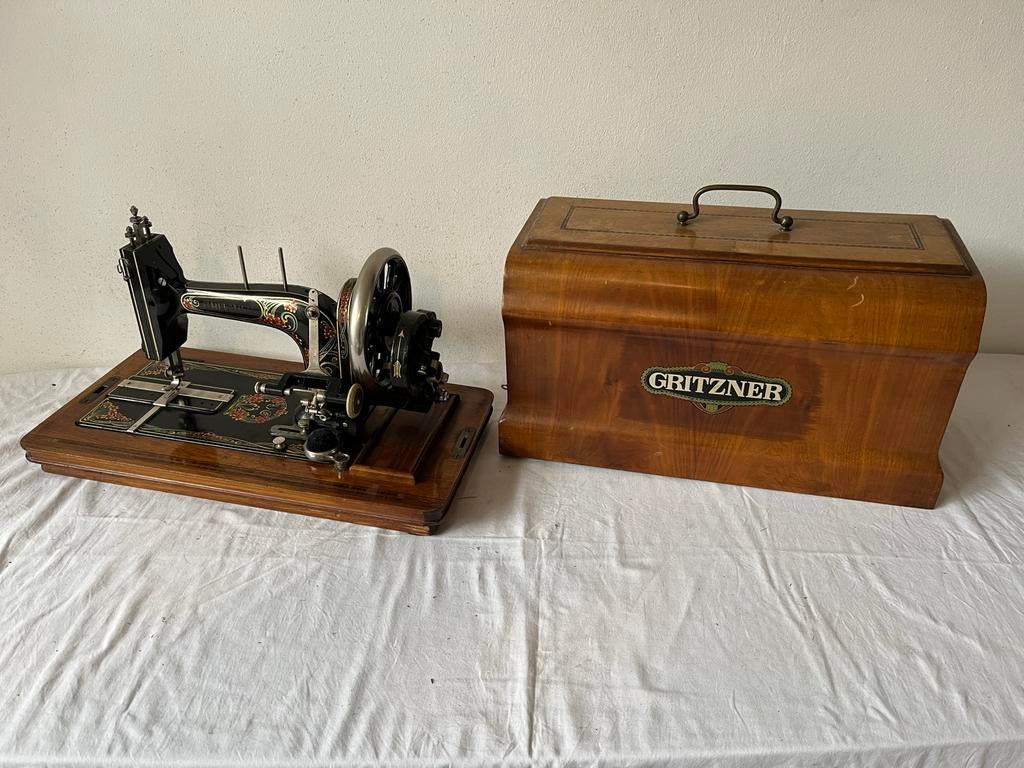 Antieke Gritzner Naaimachine - Decoratief & Functioneel, Ophalen