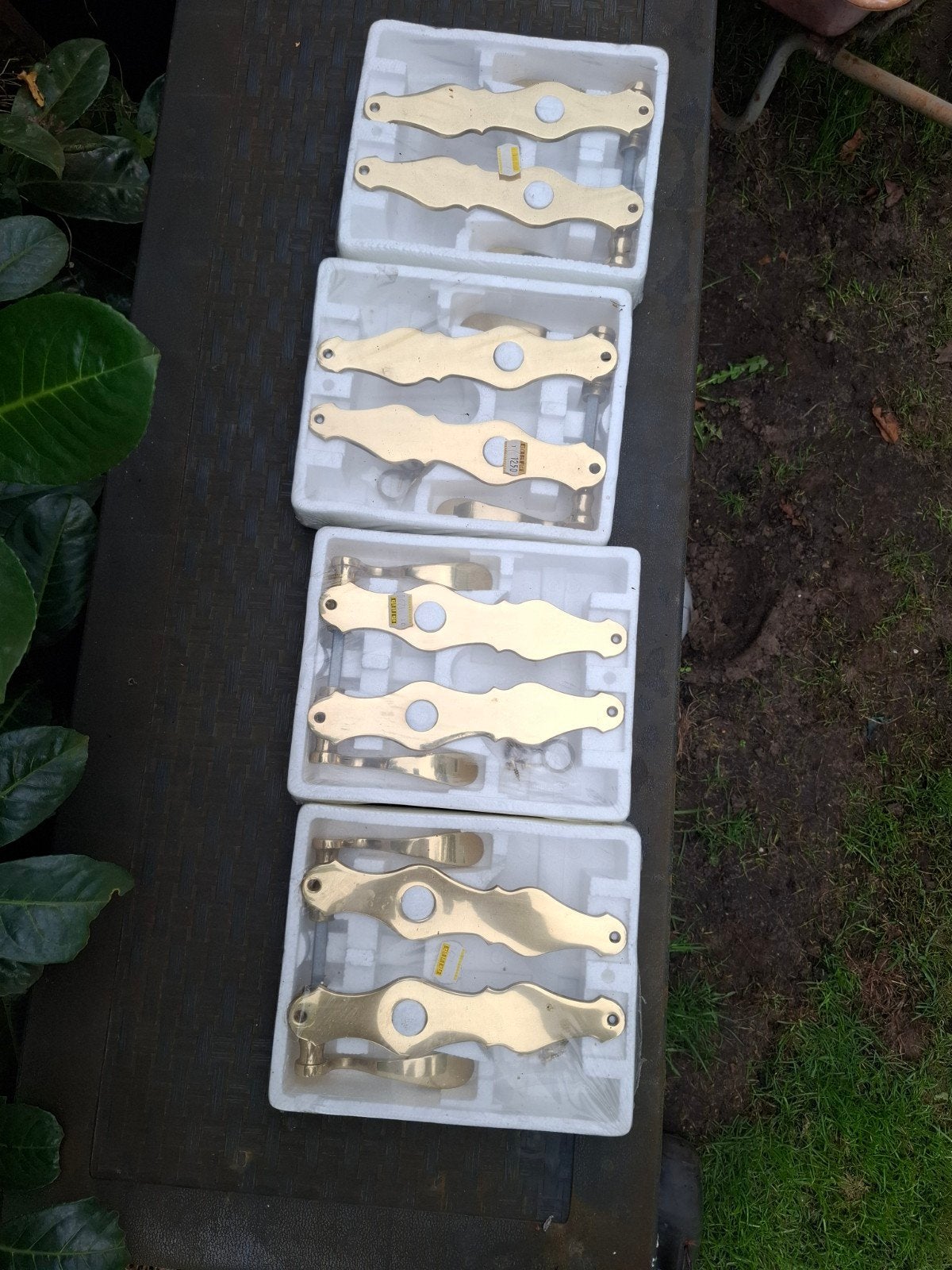 Nieuwe messing deurbeslag set - Klinken en schilden, Ophalen of Verzenden, Nieuw, Koper of Messing, Klink of Kruk