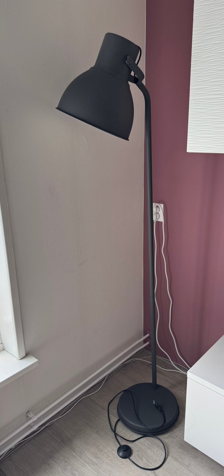 HEKTAR staan lamp, Huis en Inrichting, Lampen | Vloerlampen, Ophalen, Zo goed als nieuw, 150 tot 200 cm