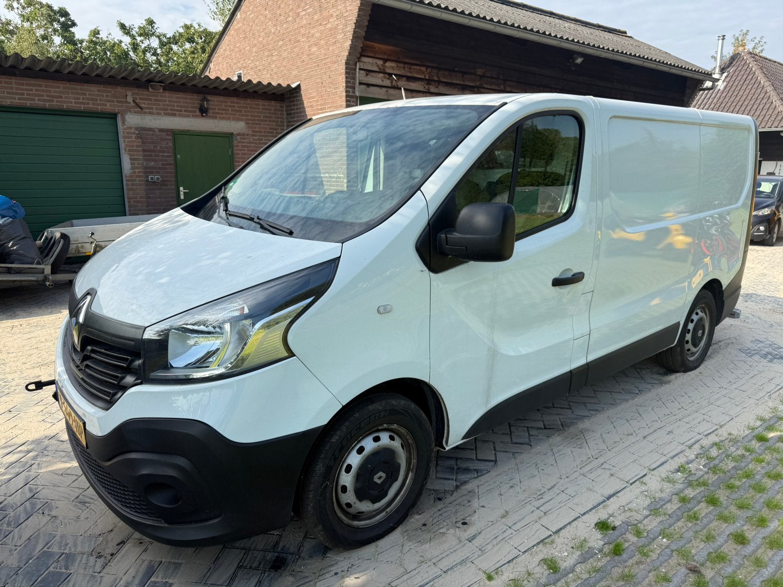 KAPOT!!! Renault Trafic GB 1.6 Energy dCi 95pk L1h1 T27 2017, Voorwielaandrijving, Stof, Renault, Wit