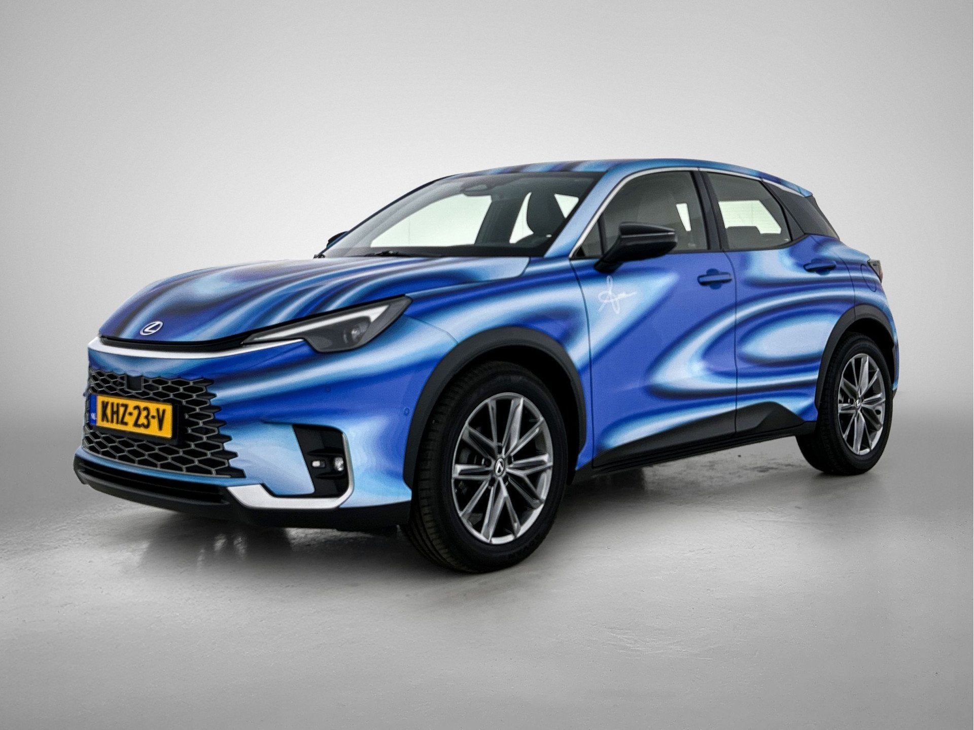 Lexus LBX Elegant 2WD | Ocean Blue Wrapped | Advanced Pack |, Auto's, Gebruikt, Blauw, 1490 cc, 650 kg