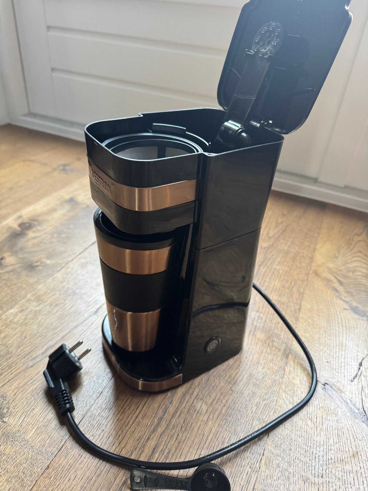 Koffiezetapparaat Bestron; handig op camping, Ophalen, Gebruikt, Overige merken