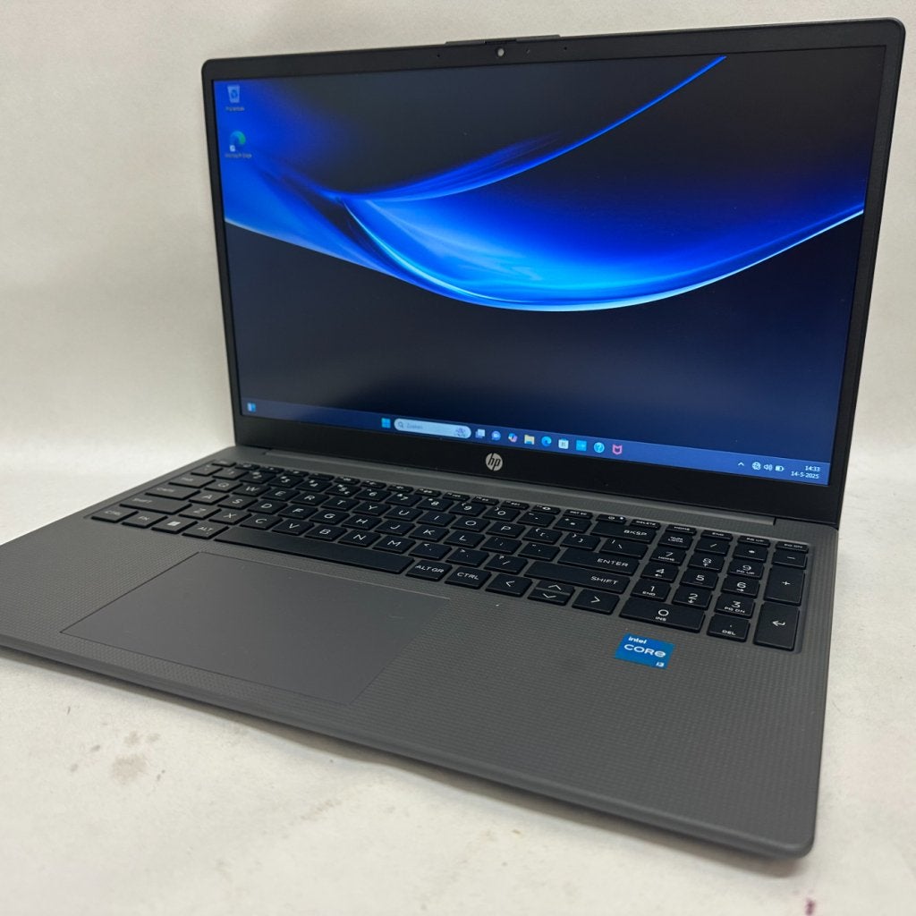 HP 15-fd0130nd 15/i3-1215/8/512/W11, HP, Zo goed als nieuw, Support@hp.com, 1501 Page Mill Road
Palo Alto, CA 94304
USA