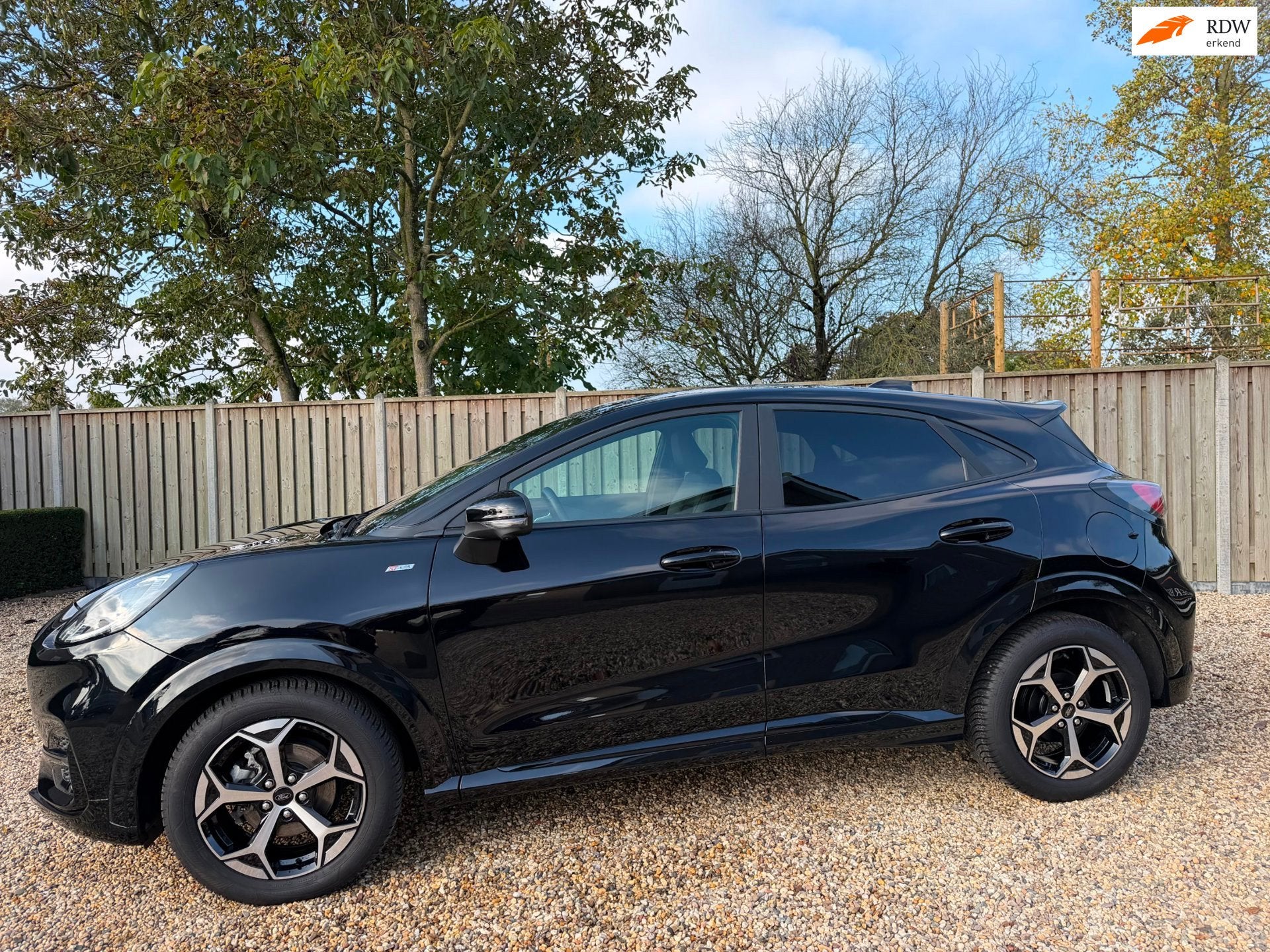 Ford PUMA 1.0 EcoBoost Hybrid ST-Line X 155PK Automaat Navig, Auto's, Dealer onderhouden, Alcantara, Zwart, Bedrijf