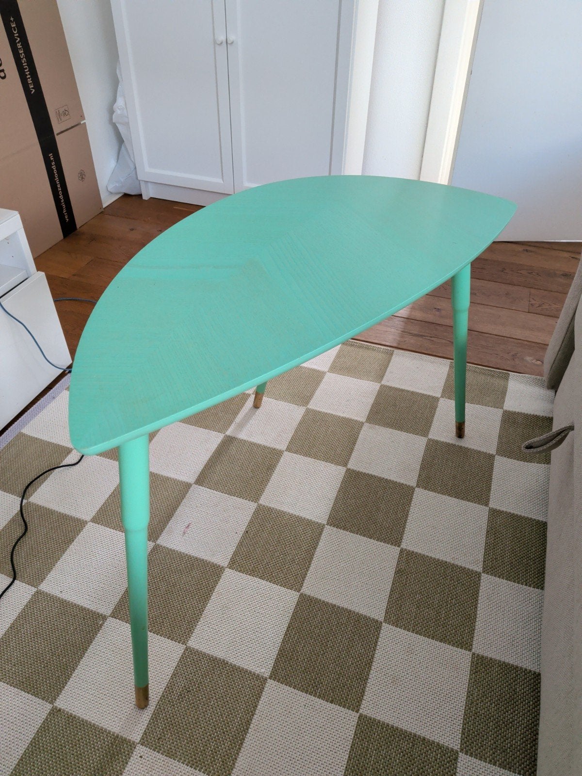 Halfronde tafel in mintgroen, Gebruikt, Modern, Speels, 75 cm of meer, Overige vormen