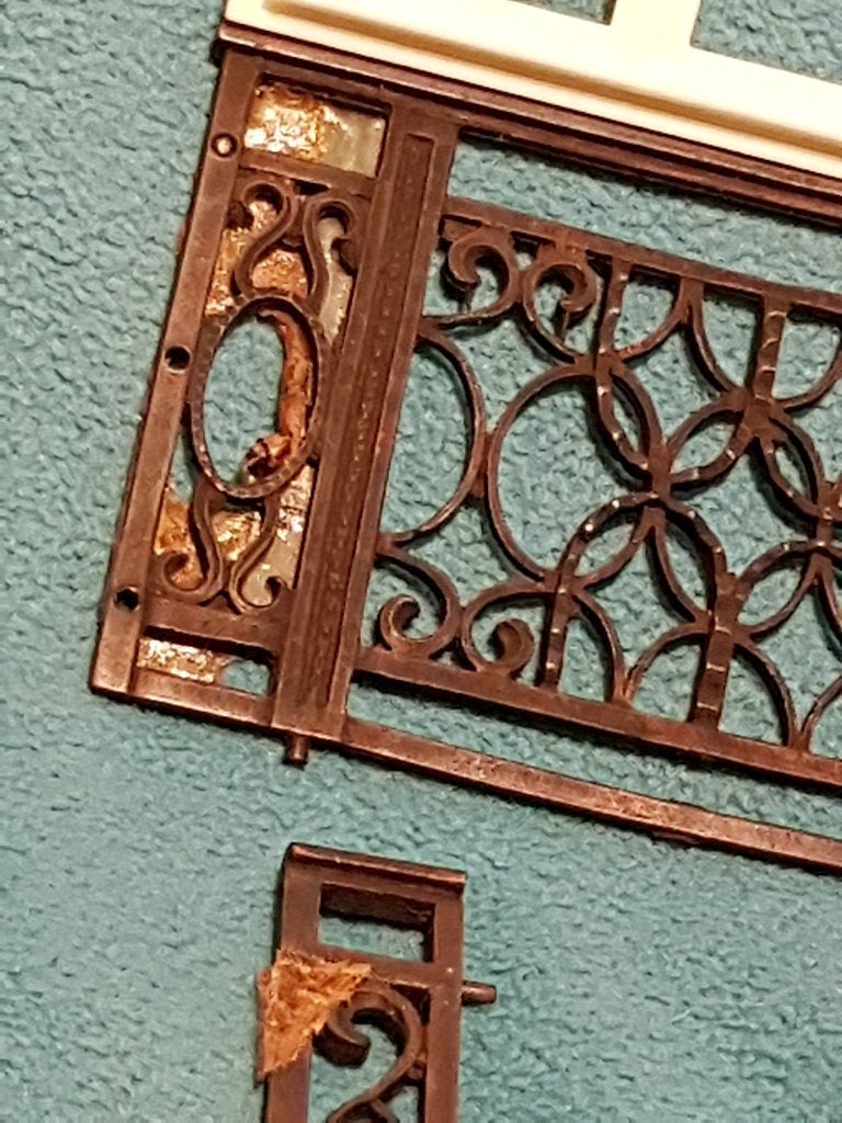 Miniatuur balkon en ramen voor poppenhuis, Verzenden, Gebruikt, Decoratie