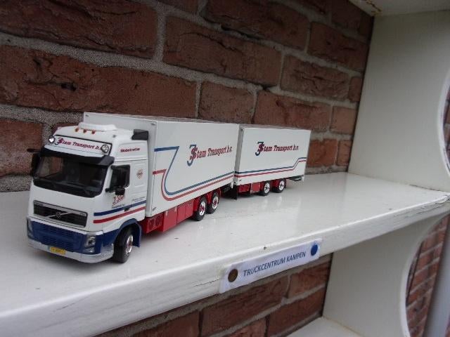 WSI  Volvo  FH12  van  J.  Stam  uit  Opperdoes., Hobby en Vrije tijd, Modelauto's | 1:50, Ophalen of Verzenden, Nieuw, Bus of Vrachtwagen