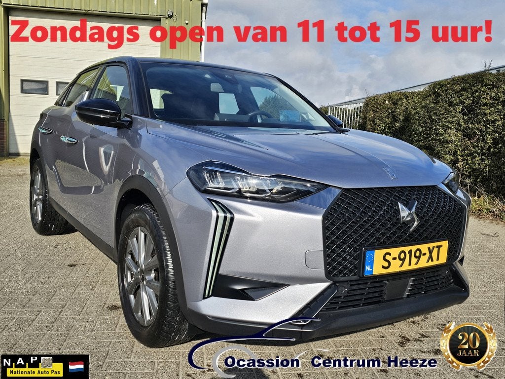 DS DS 3 1.2 PT Bastille, Carplay! 17" Lm! Apk 4-2027! Juli M, Auto's, DS, Voorwielaandrijving, 101 pk, Gebruikt, 49 €/maand