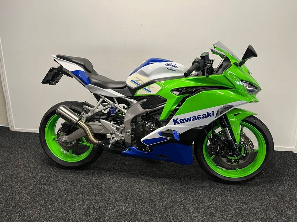 ️Kawasaki NINJA ZX-4RR (bj 2025)️, Kawasaki, 4 cilinders, Motorrijbewijs A, Bedrijf