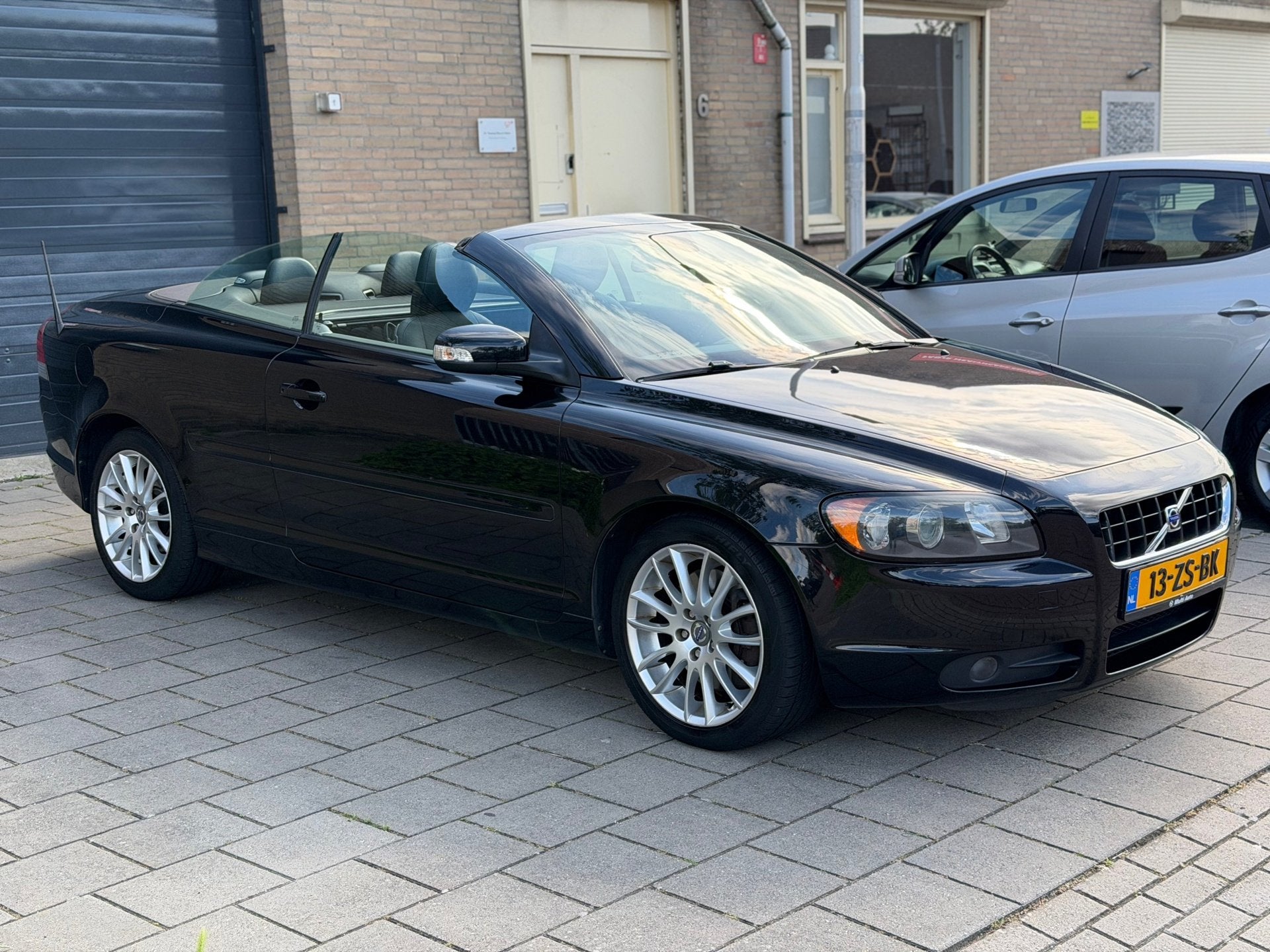 Volvo C70 Convertible 2.4 Kinetic Cabrio Leder Clima cruise, Auto's, Volvo, Voorwielaandrijving, Dealer onderhouden, C70, Gebruikt