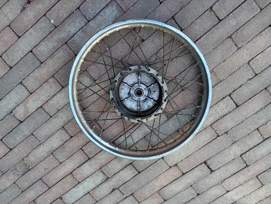 Achterwiel Vespa Ciao, Fietsen en Brommers, Ophalen of Verzenden, Gebruikt, Overige typen, Vespa/piaggio