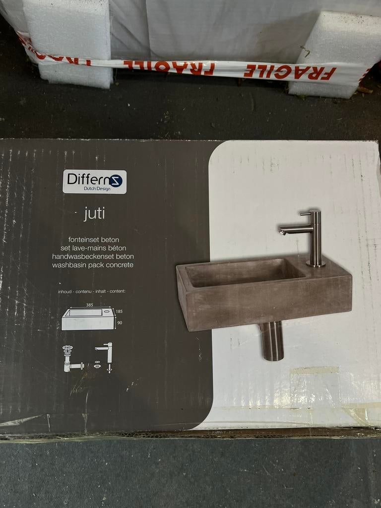 Nieuwe complete beton fonteinset Differnz Juti incl. kraan, Ophalen of Verzenden, Zo goed als nieuw, Minder dan 100 cm, Wasbak of Wastafel