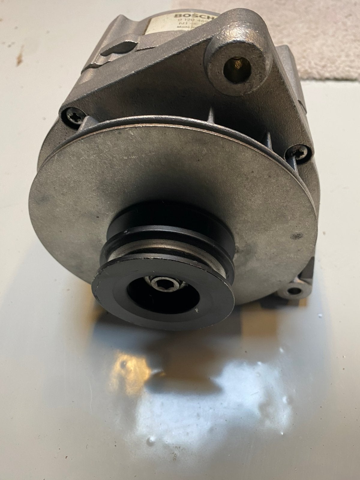 Volvo dynamo bosch 240/760/740/940 2.3 motoren 80AMP, Ophalen of Verzenden, Nieuw, Volvo