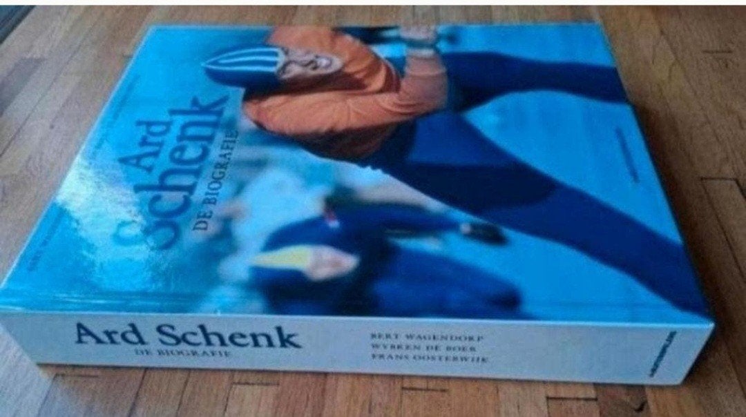 ard schenk Biografie informatief fotoboek top schaatsen, Boeken, Ophalen of Verzenden, Zo goed als nieuw, Balsport