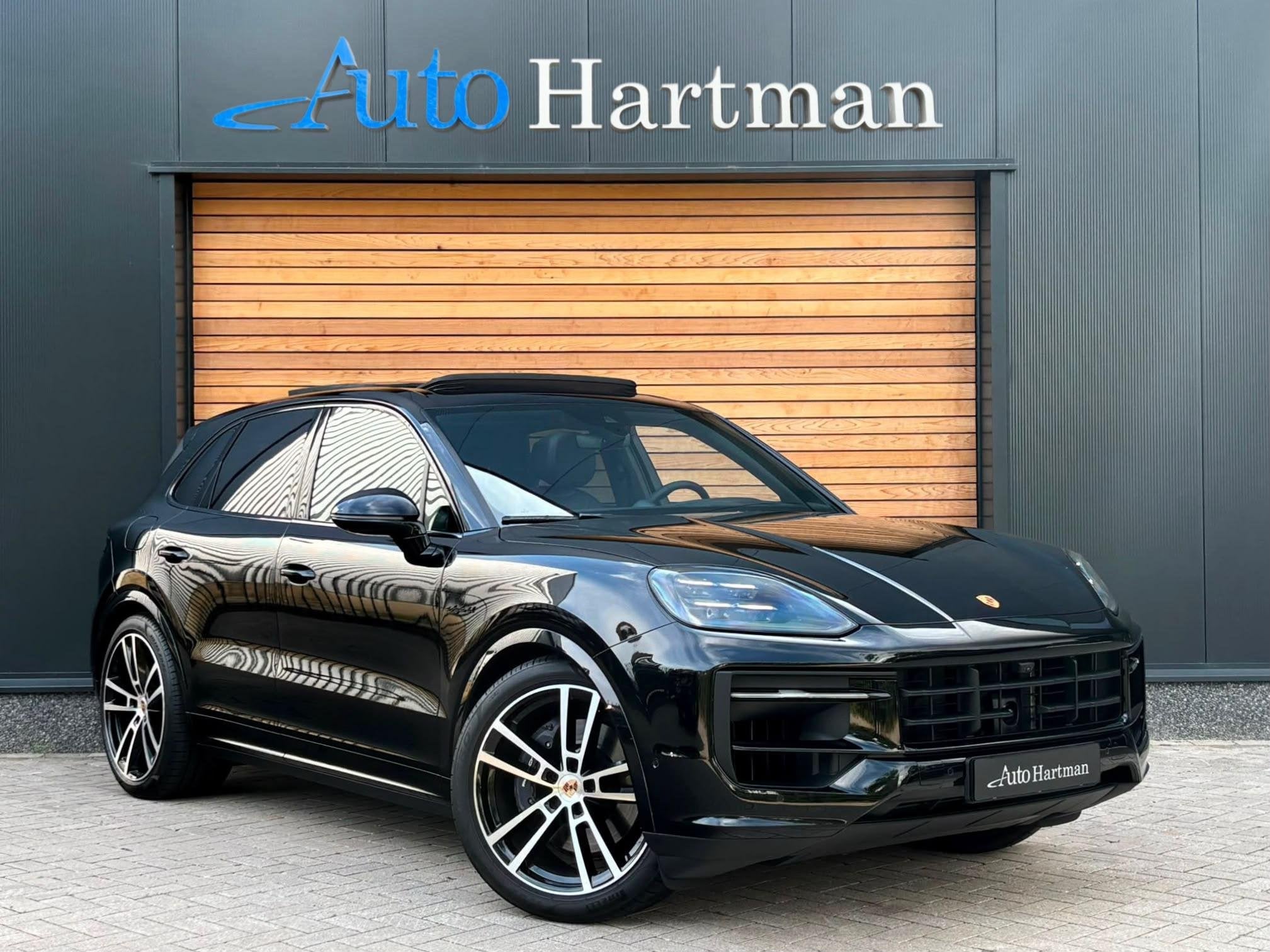 Porsche Cayenne 3.0 E-Hybrid Black Edition SPORT-CHRONO|PANO, Auto's, Automaat, Automatische klimaatregeling, Gebruikt, 2995 cc