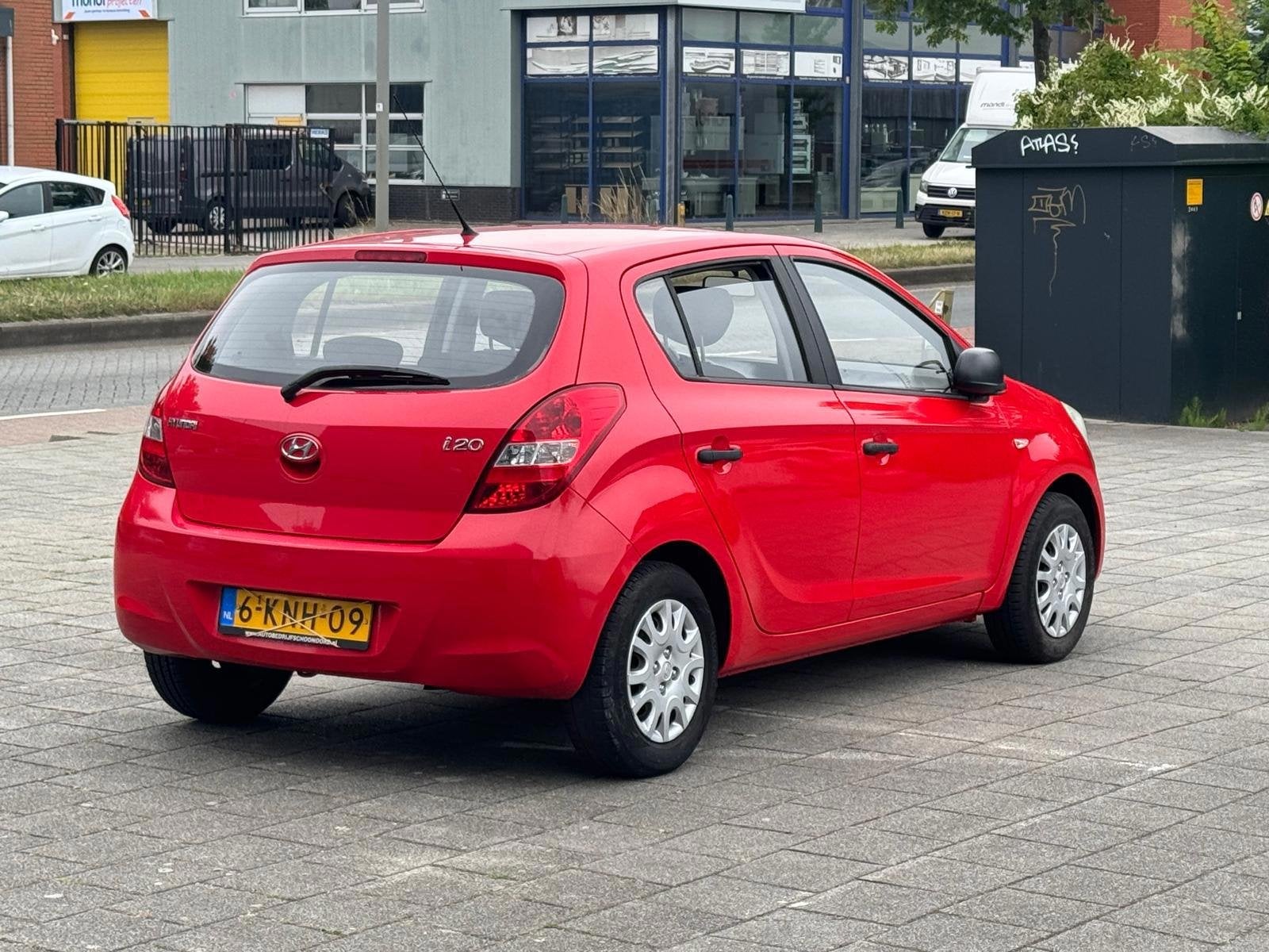 Hyundai I20 1.2i i-Drive.airco.km nap, Euro 5, 450 kg, Gebruikt, 31 €/maand
