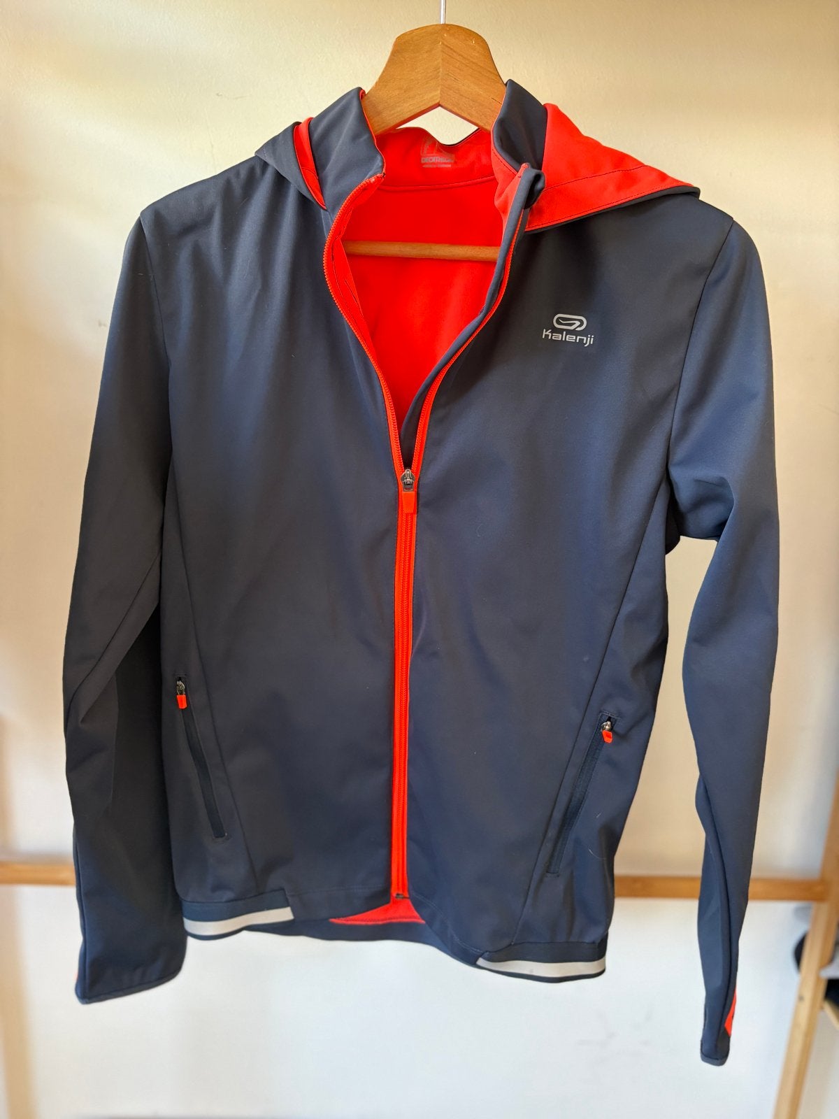 Kalenji atletiekjack - Maat 151/160 (14 jaar), Ophalen of Verzenden, Zo goed als nieuw, Kleding, Overige merken
