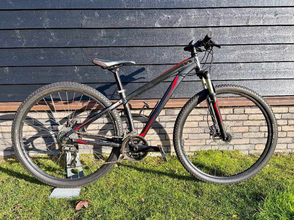 Specialized Hardrock 29 Disc, maat S, als nieuw..., Fietsen en Brommers, Fietsen | Mountainbikes en ATB, Hardtail, Zo goed als nieuw