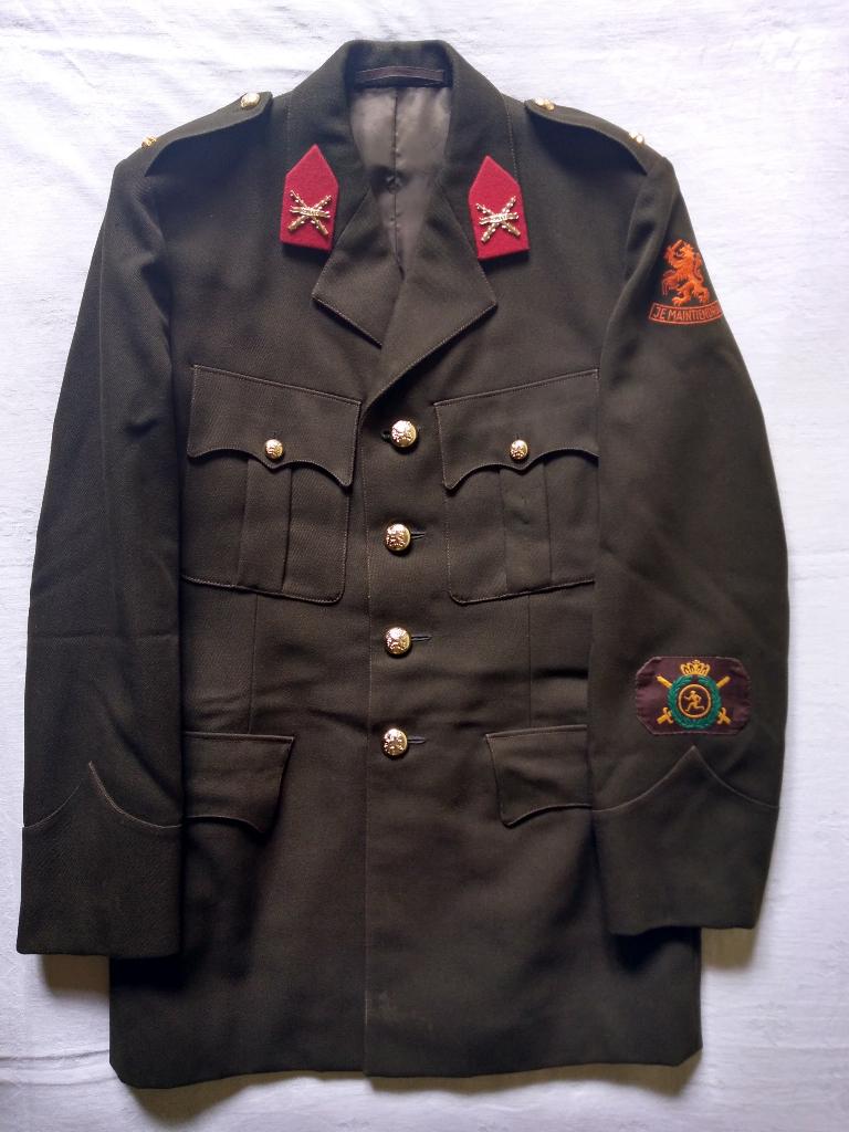 Buitenmodel DT Sportinstructeur Chassé uniform jas broek, Verzamelen, Militaria | Algemeen, Landmacht, Kleding of Schoenen, Nederland