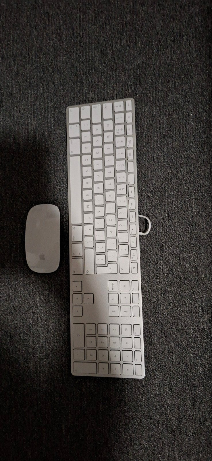 Nieuwstaat SET Apple Magic Keyboard +  Magic Mouse draadloos, Computers en Software, Muizen, Ophalen of Verzenden, Zo goed als nieuw