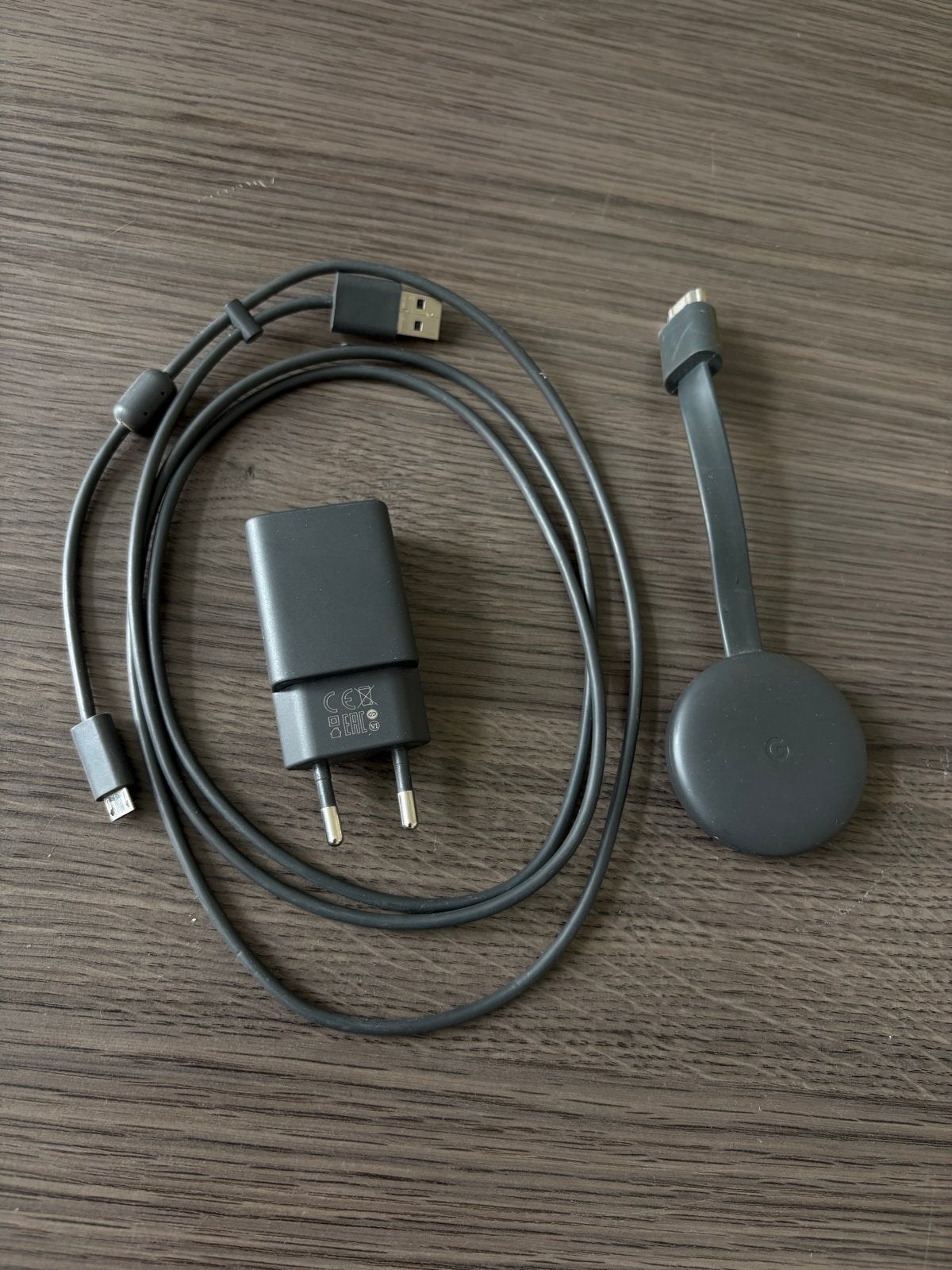 Google Chromecast met adapter en kabel, Ophalen, Zo goed als nieuw, HDMI, Zonder harde schijf