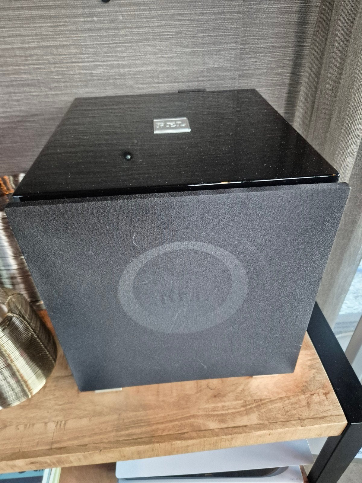 REL T/9i Subwoofer - Zo goed als nieuw, Subwoofer, Zo goed als nieuw, Geschikt voor surround/home cinema, Ophalen