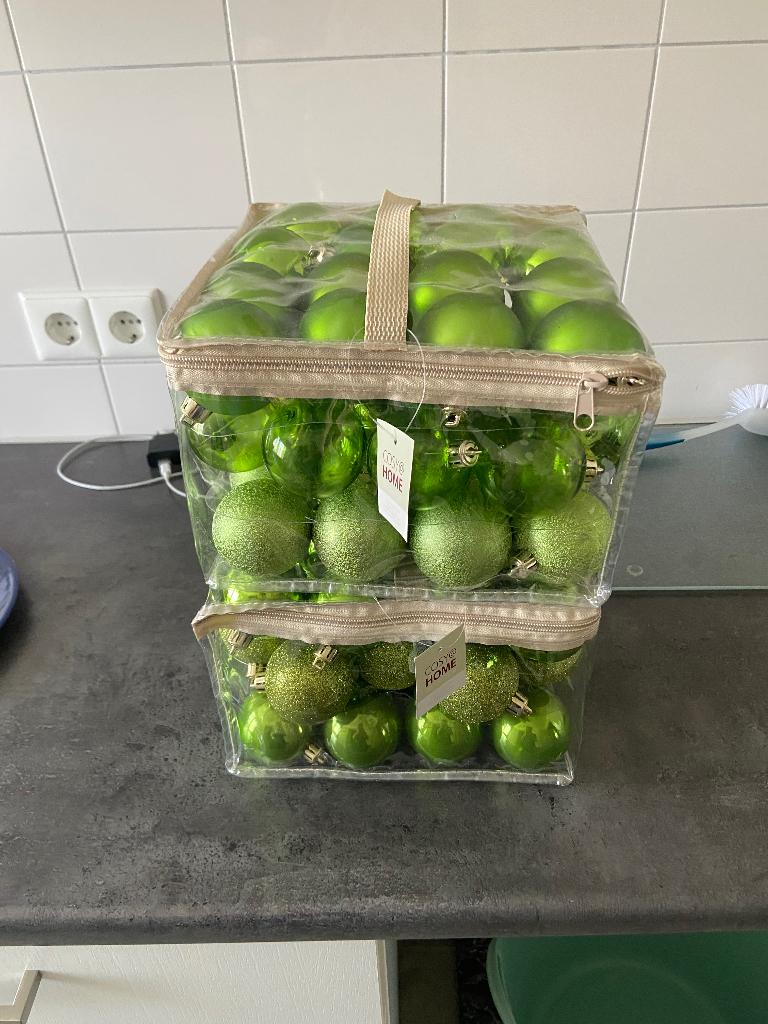 Kerstballen, Ophalen, Nieuw