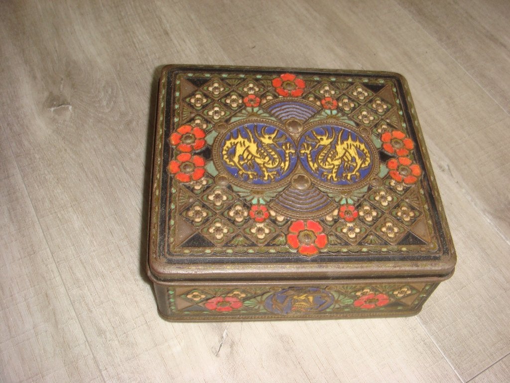 Antieke blikken trommel met draken en bloemen Niemeijer, Verzamelen, Ophalen of Verzenden, Gebruikt, Koek(jes), Overige merken