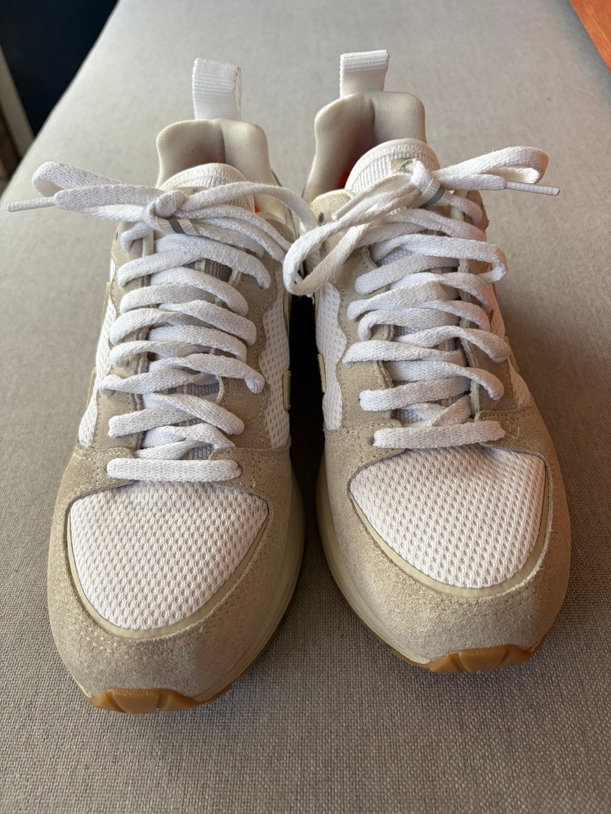 Veja V-10 Sneakers Maat 39 - nooit gedragen, Ophalen, Wit, Sneakers of Gympen, Zo goed als nieuw