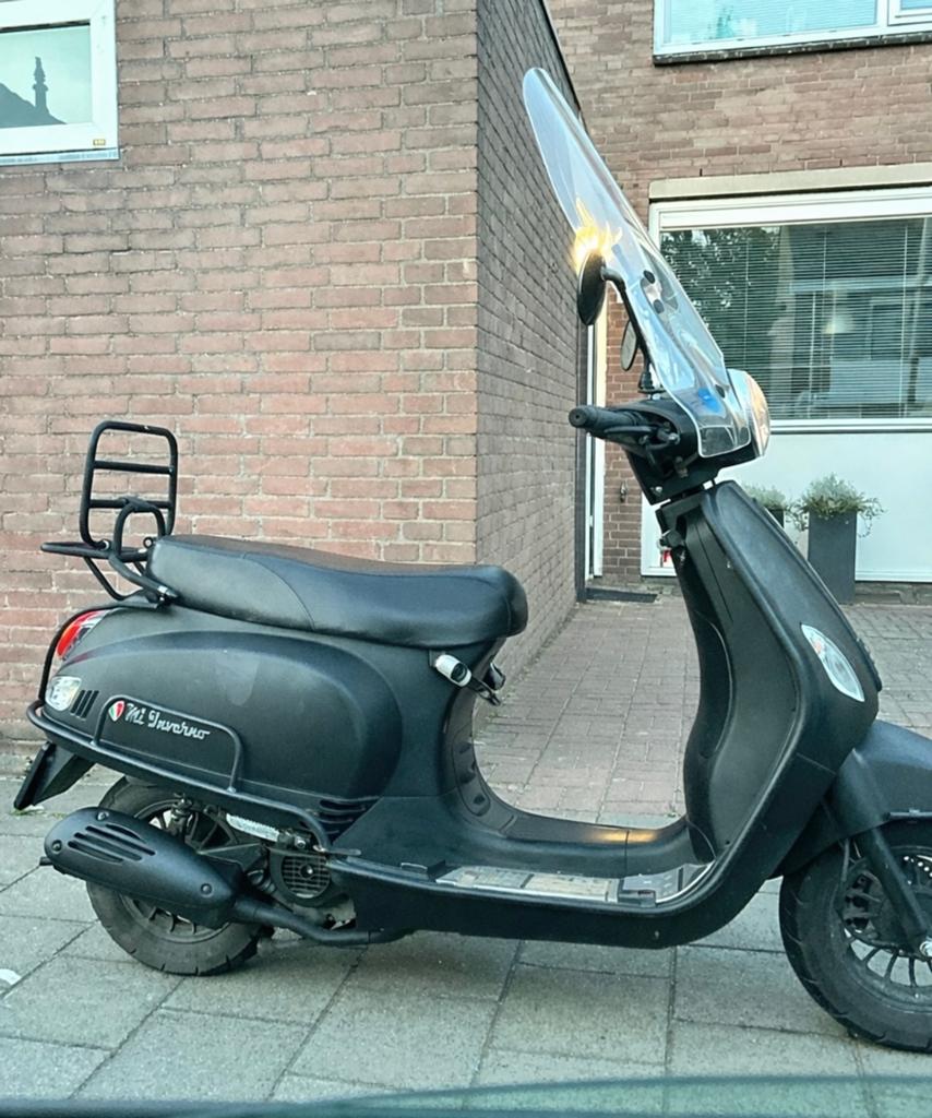 Zwarte Mi Taverna Scooter - Goede Staat, Ophalen of Verzenden, Gebruikt, Benzine, Overige merken