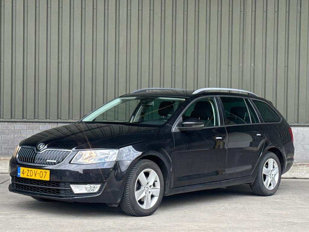 Skoda Octavia Combi 1.6 TDI Greenline Businessline, Auto's, Voorwielaandrijving, Euro 5, Gebruikt, 4 cilinders