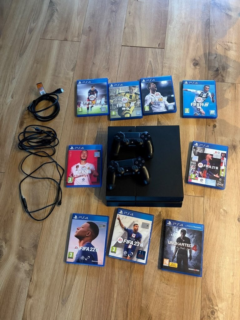 PlayStation 4 1TB + 9 games + 2 controllers (CUH-1216B), Met 2 controllers, Ophalen of Verzenden, Original, 500 GB